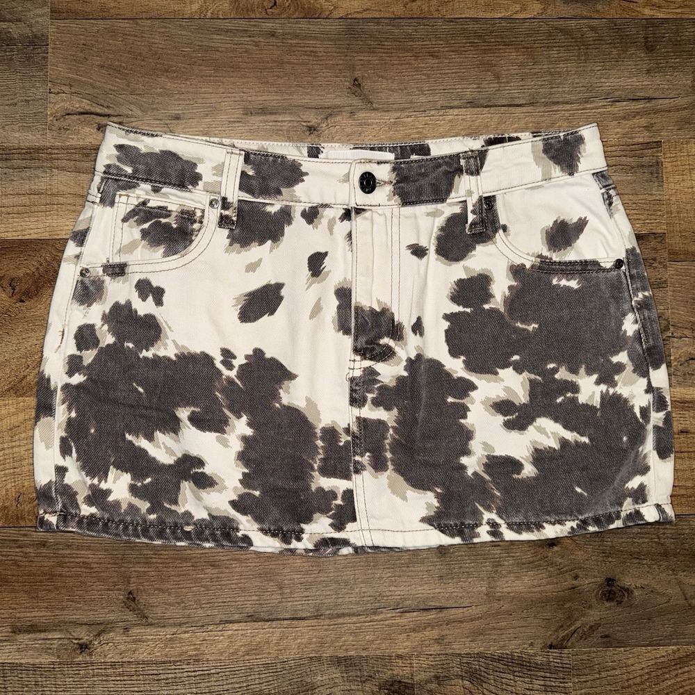Celebrity Pink Cow Print Denim Mini Skirt LowRise Y2K Western Westerncore Size 7